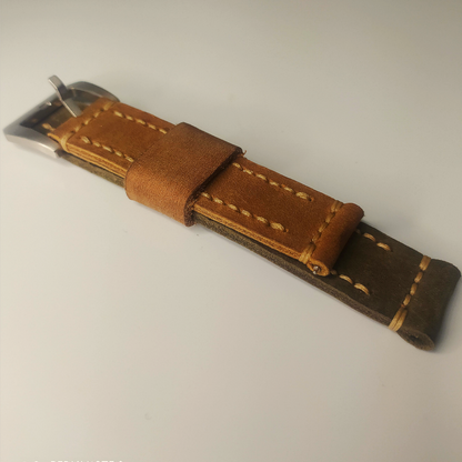 Wrist Bound 22mm Weathered Brown Leather/Light Brown Leather/Light Brown Stitching.